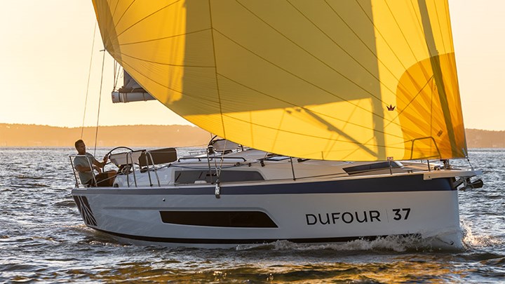news-dufour-yacht.jpg